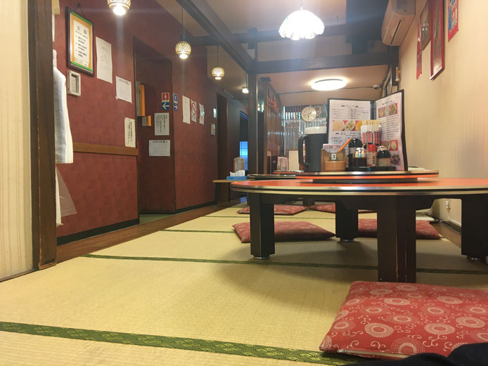 札幌の中華料理「香州」の店内（2階）の様子