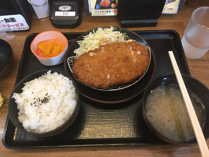 小樽なると屋チーズチキンメンチカツ定食