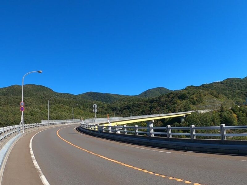 朝里スカイループの道路