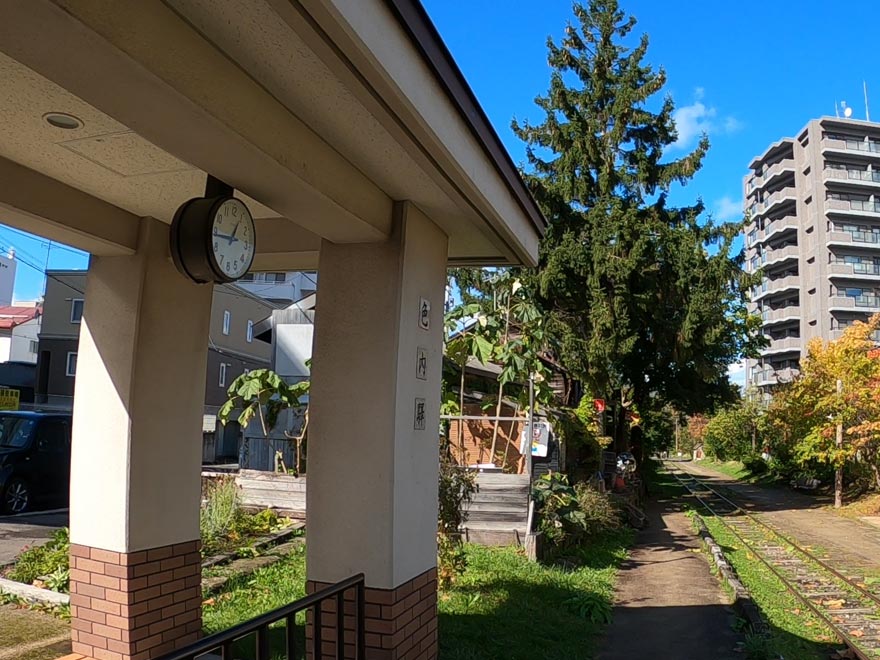 旧手宮線跡地の色内駅