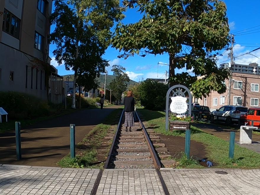 旧手宮線跡地の散策路の様子